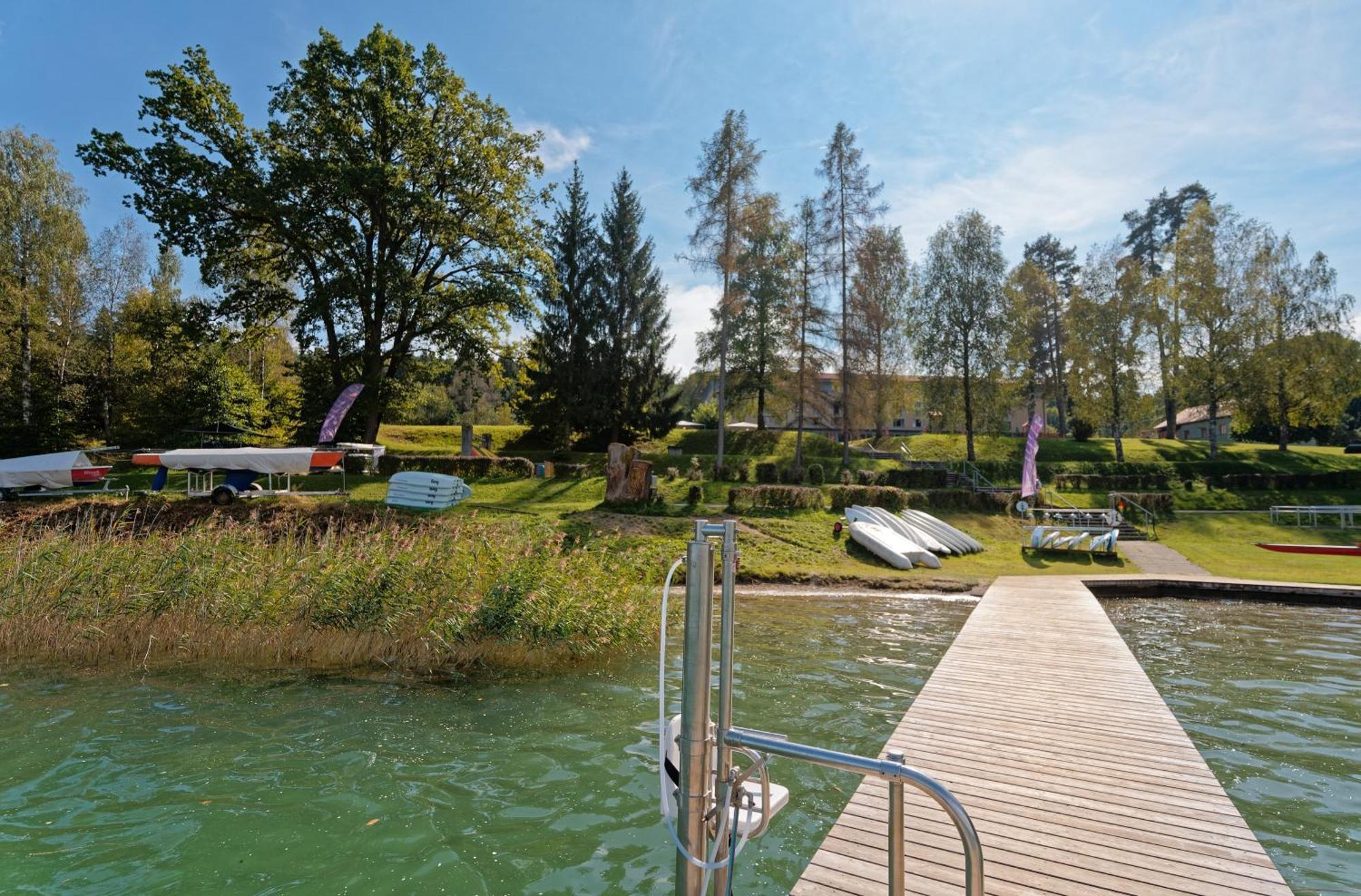 Jugend- und Familiengästehaus Cap Wörth Velden am Wörthersee Exterior foto
